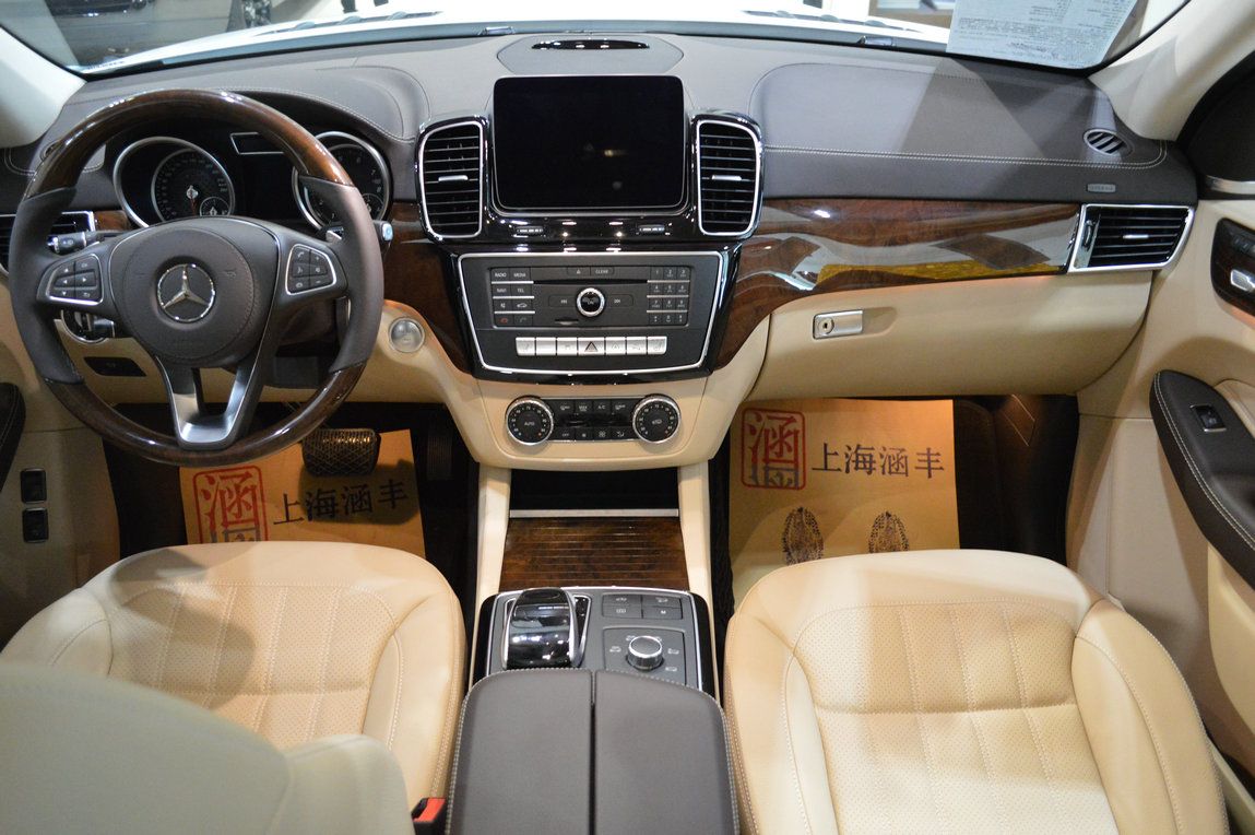 2019款奔驰GLS450 四驱